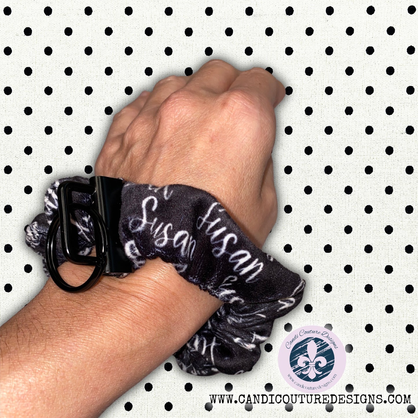 Personalized Plush Velour Scrunchie Keychain: Customizable Trendy Key Holder – Stylish Velvet Key Accessory - Candicouturedesigns