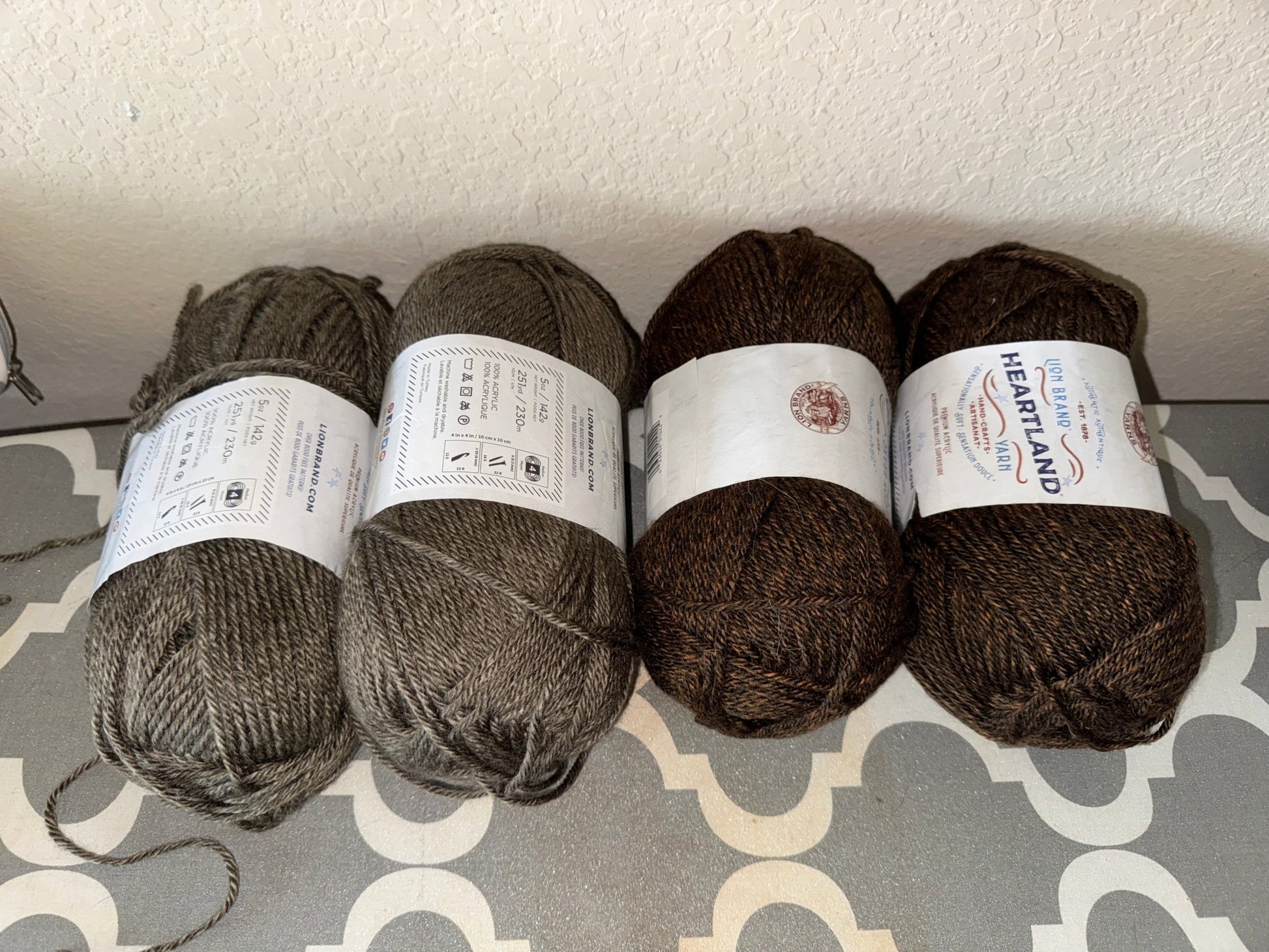 Heartland Yarn Destash - Candicouturedesigns