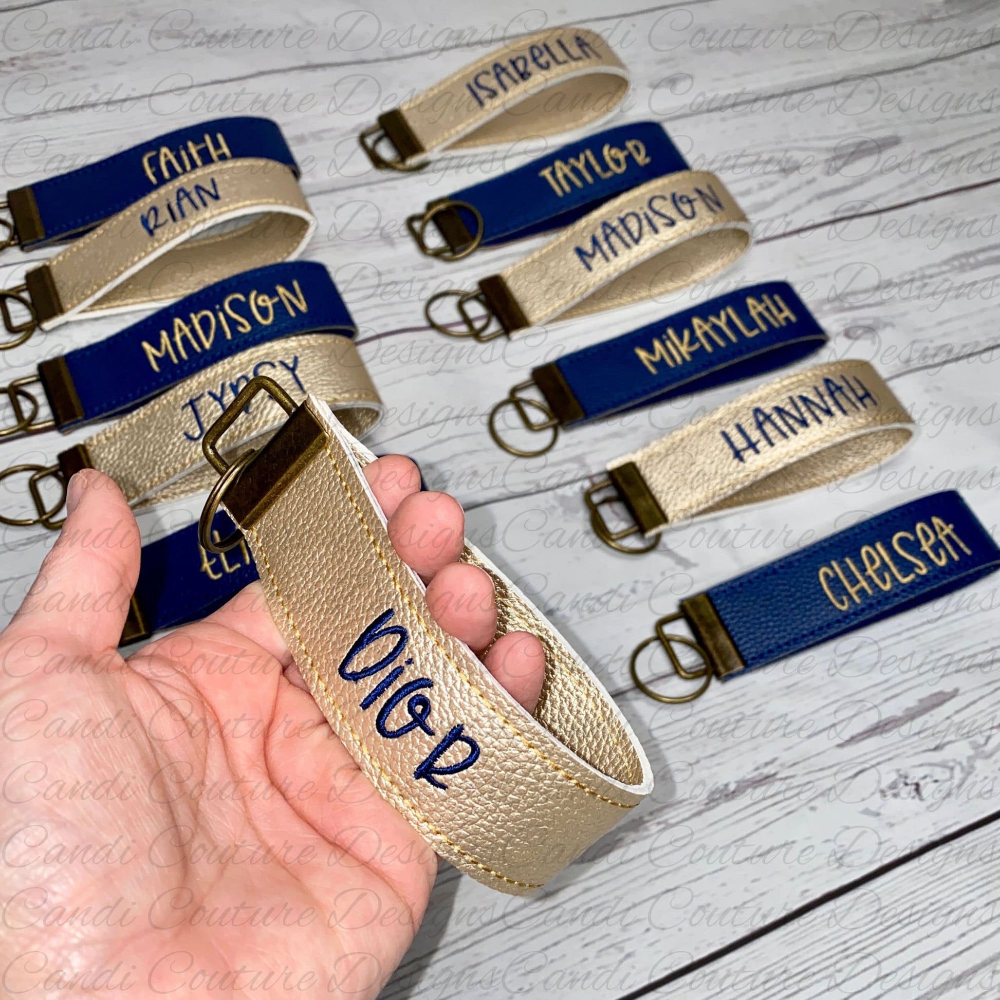 Personalized Keychain for Women, Embroidered Key Fob, Custom Name Tag, Flight Tag, Custom Name Key Fob, Diaper Bag Keychain, Zipper Pull