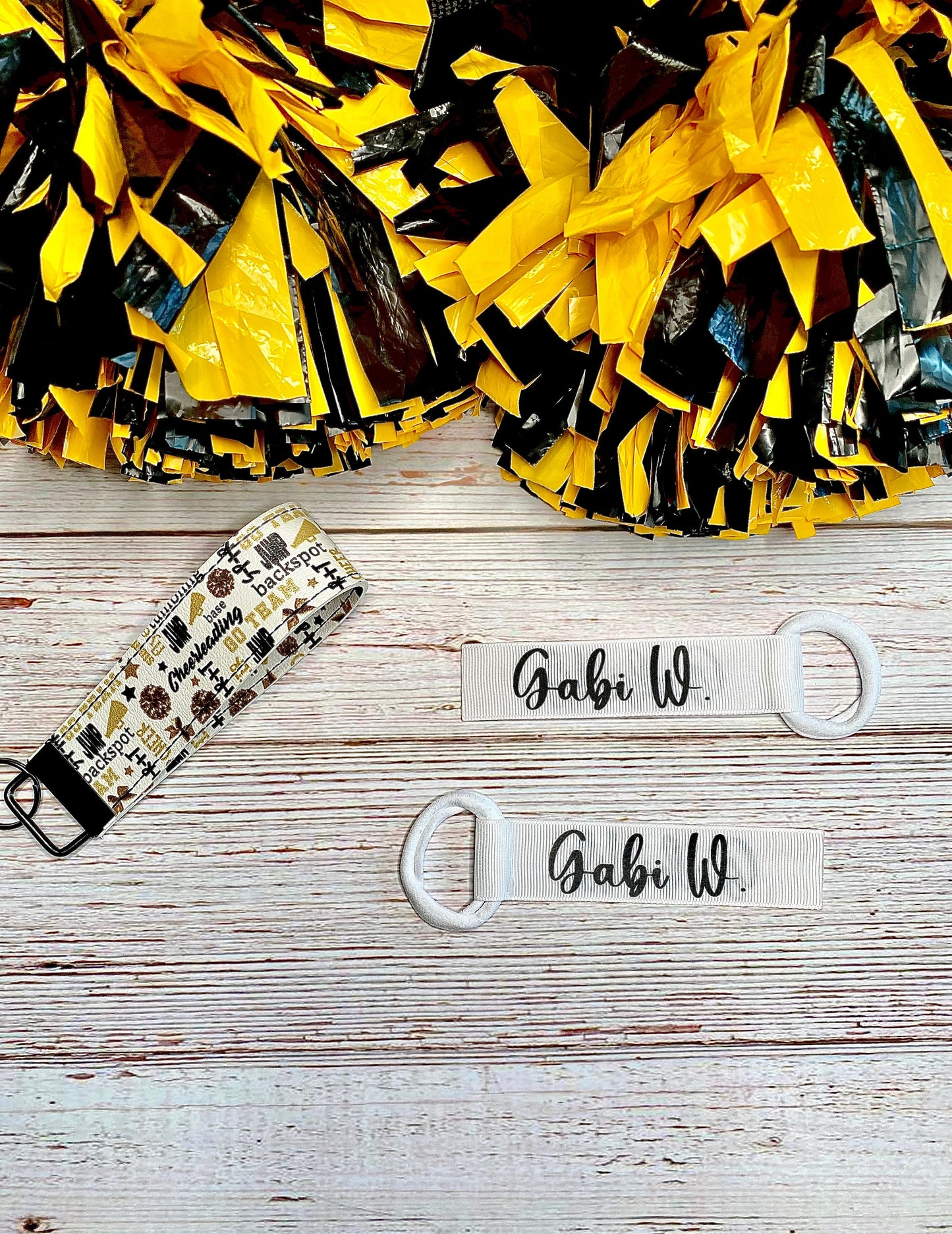 Personalized Cheer Pom Name Tag Labels, Cheerleading Team Gift, Custom School Colors Cheer Dance Pom Pom Tag, Cheer Accessories,
